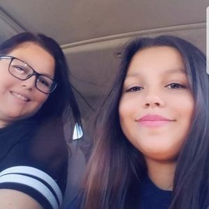 Meet your Posher, Kelly j